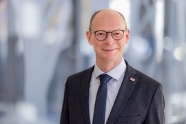 Torsten Herrmann, Präsident der IHK Südthüringen Porträt des Präsidenten der IHK Südthüringen Torsten Herrmann