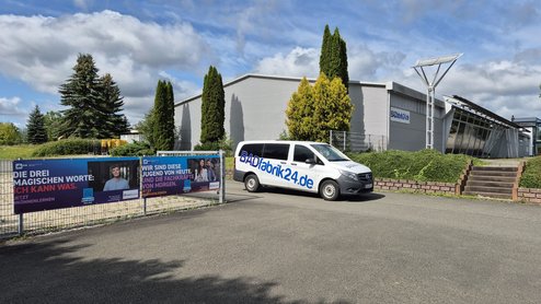 Fassadenbanner Ausbildungskampagne Badfabrik24 Meiningen