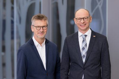 Porträt von Dr. Ralf Pietererwas, Hauptgeschäftsführer der IHK Südthüringen mit Präsident Torsten Herrmann